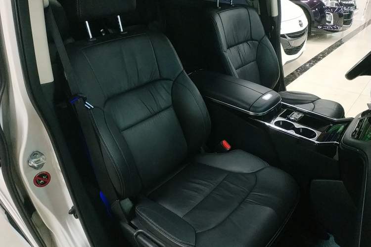 Used Honda Elysion 2016 2.4L Luxury Edition
