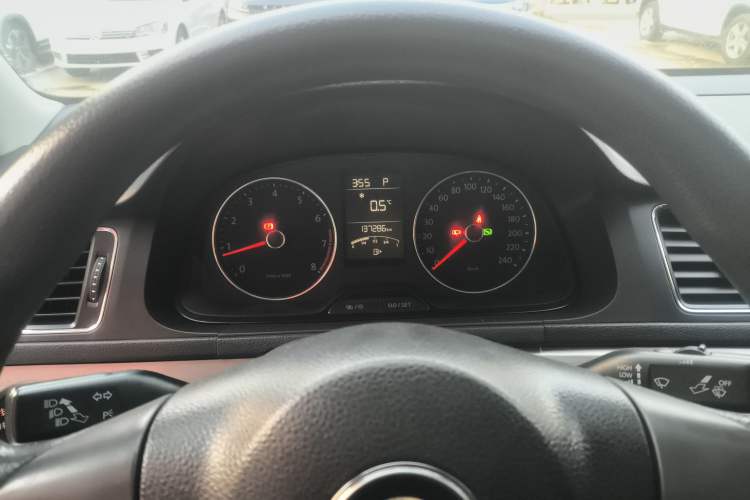 Used Volkswagen Lavida 2013 Revised Version 1.4 TSI DSG Comfort Edition