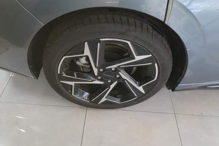 Used Lynk & Co 07 2024 EM-P 126 Long-Range Ultra
