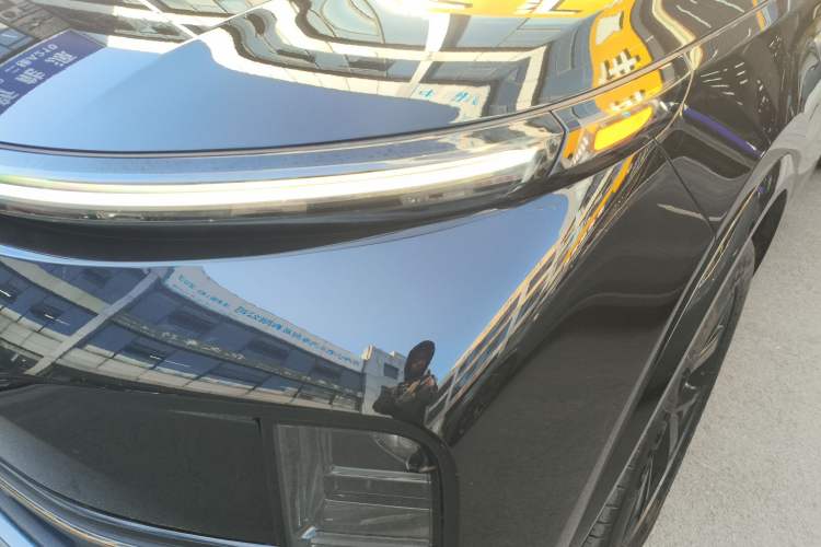 Used Li Auto L8 2023 Pro Model
