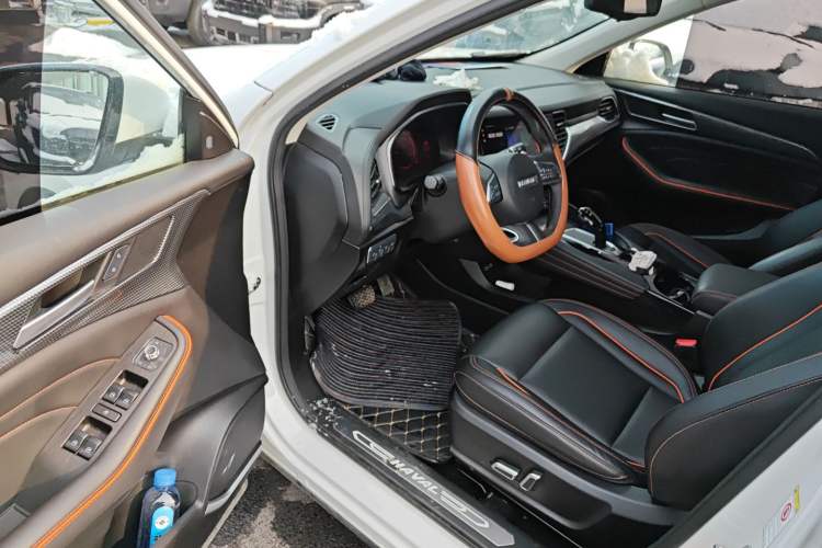 Used Haval F7 2021 2.0T Two-Wheel Drive i-Van
