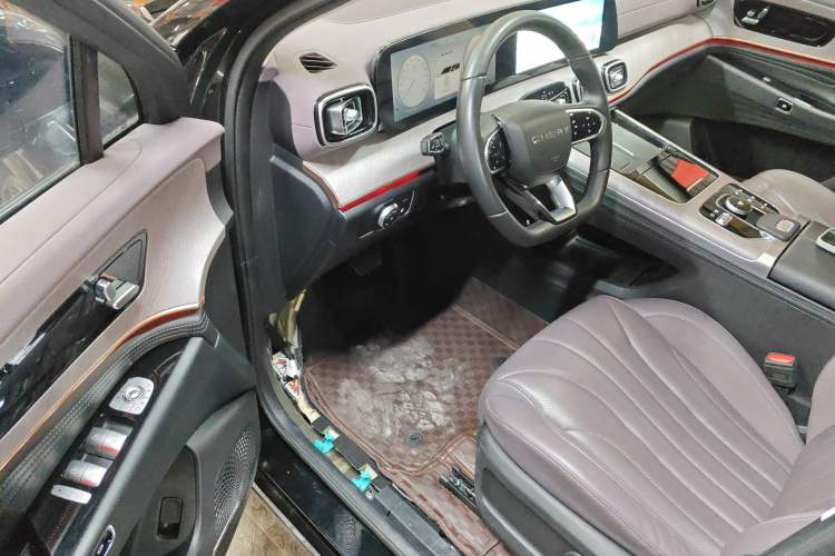 Used Chery Tiggo 9 C-DM 2025 1.5T 106KM Ultra-Comfort Version 7 Seats Lithium Iron Phosphate