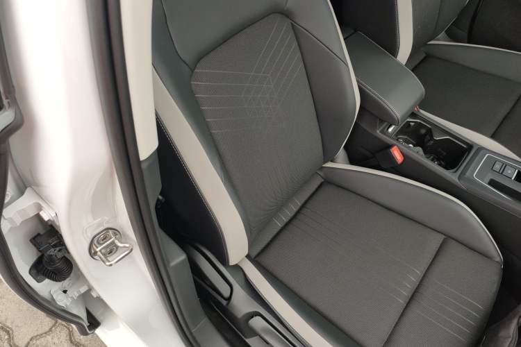 Used Volkswagen Golf 2024 280TSI DSG Pro 50th Anniversary Edition
