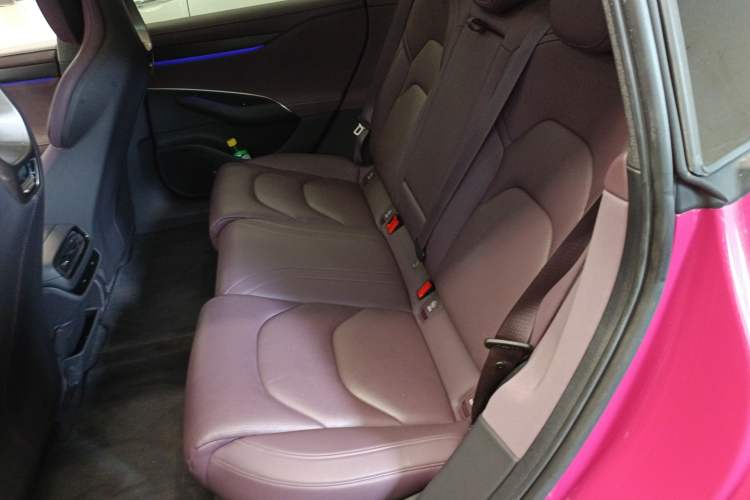 Used  SU7 2024 Rear-Drive Ultra-Long Range Advanced Pro-Level Intelligent Driving Version