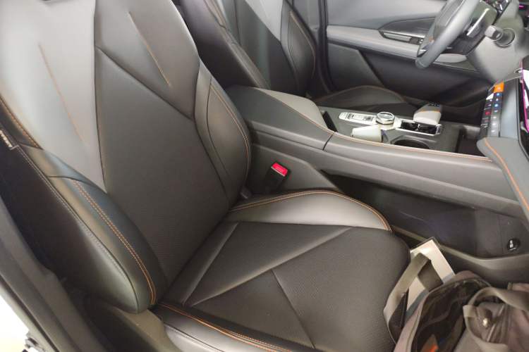 Used Changan UNI-V 2022 1.5T Smart Navigation Version
