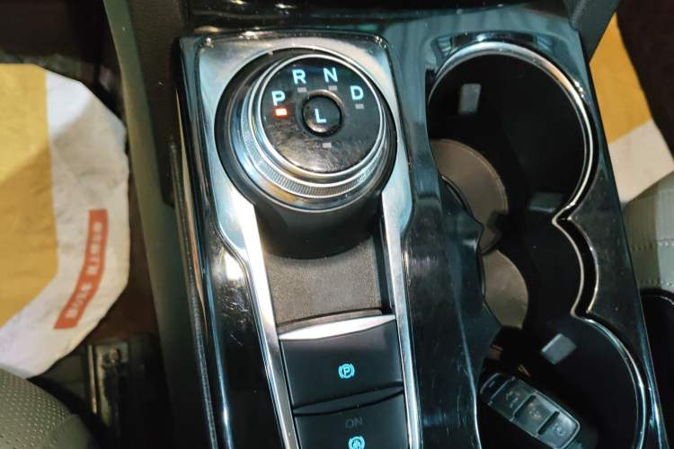 Used Ford Escape 2020 EcoBoost 245 Two-Wheel-Drive Titanium Edition
