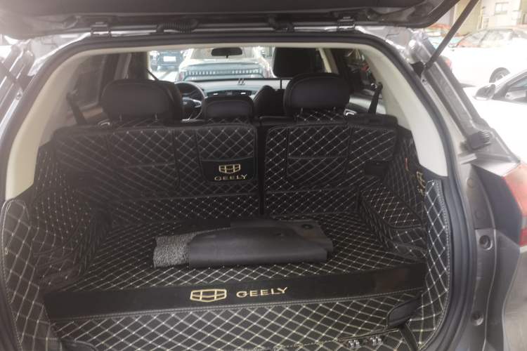 Used Geely Auto Emgrand X7 Sport 2021 Million Edition 1.8TD DCT Two-Wheel Drive Comfort Model