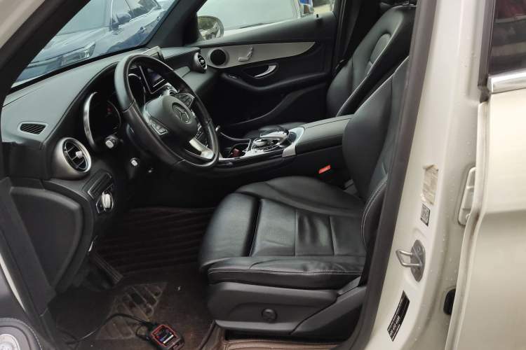 Used Mercedes-Benz GLC 2019 GLC 200 L 4MATIC
