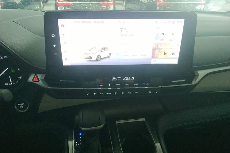 Used Toyota Sienna 2024 2.5L Hybrid Prestige Deluxe Edition