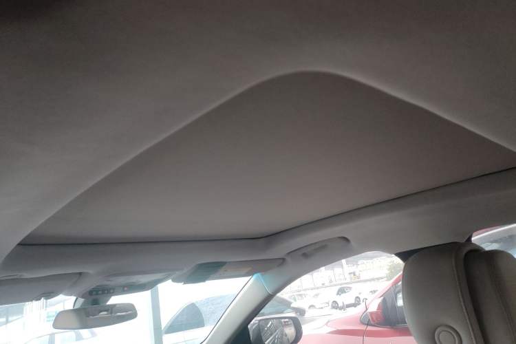 Used Cadillac XTS 2015 28T Comfort Model
