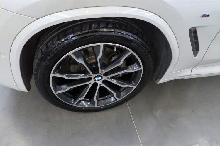 Used BMW X3 2020 xDrive30i Luxury Model with M Sport Package
