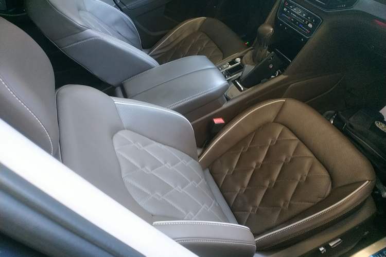 Used Volkswagen Viloran 2020 380TSI Prestige Edition
