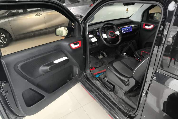 Used Wuling Hongguang MINIEV 2022 GAMEBOY 200km Gaming Edition with Lithium Iron Phosphate