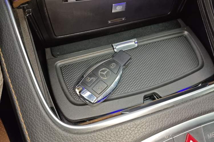 Used Mercedes-Benz S-Class 2014 S 320 L Business Model
