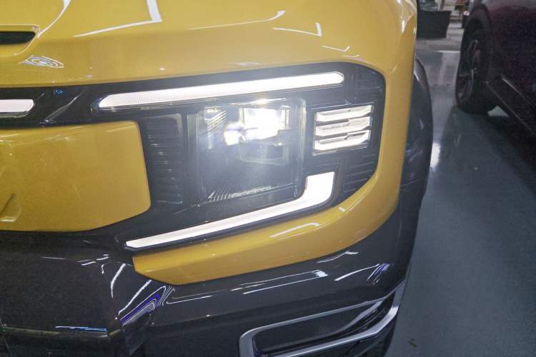 Used  G318 2025 Worry-Free Adventure Edition Four-Wheel Drive Secret Realm Version