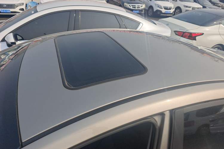 Used Hyundai Elantra 2015 1.6L Automatic Luxury Model