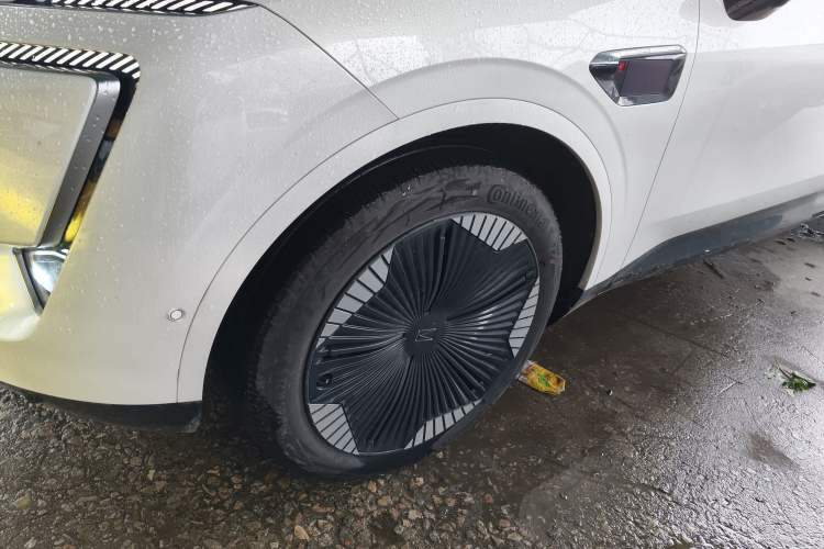 Used  11 2023 Harmony 90-degree Rear-wheel Drive Edition
