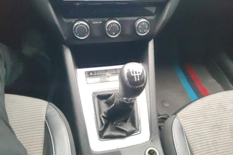 Used Skoda Octavia 2015 1.6L Manual Yijie Edition