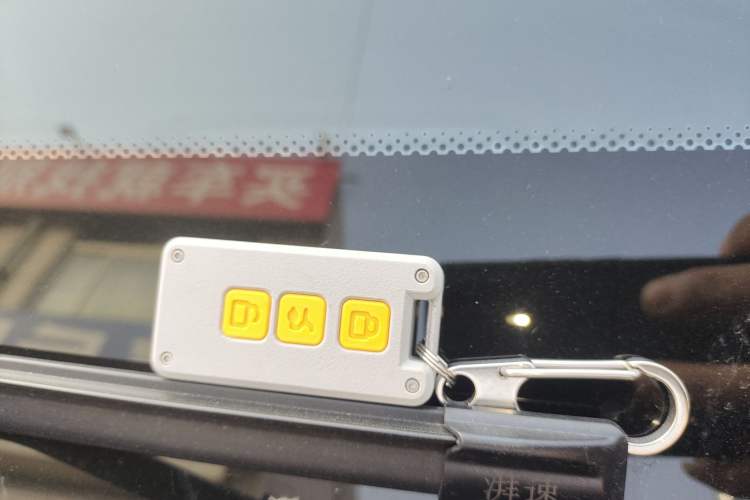 Used iCAR 03 2024 501km Four-wheel Drive Long-Range Advanced Version
