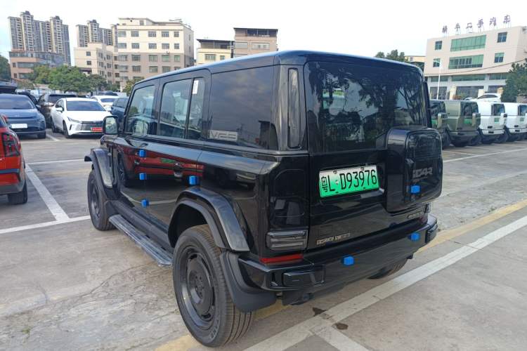 Used  V23 2025 401 Two-Wheel Drive Advanced Edition