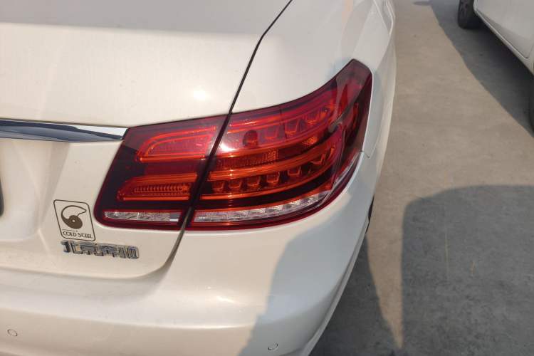 Used Mercedes-Benz E-Class 2015 E 260 L Sport & Fashion Model
