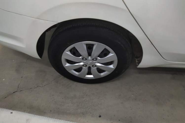 Used Hyundai Verna 2017 1.4L Manual Refreshed Version China V Standard