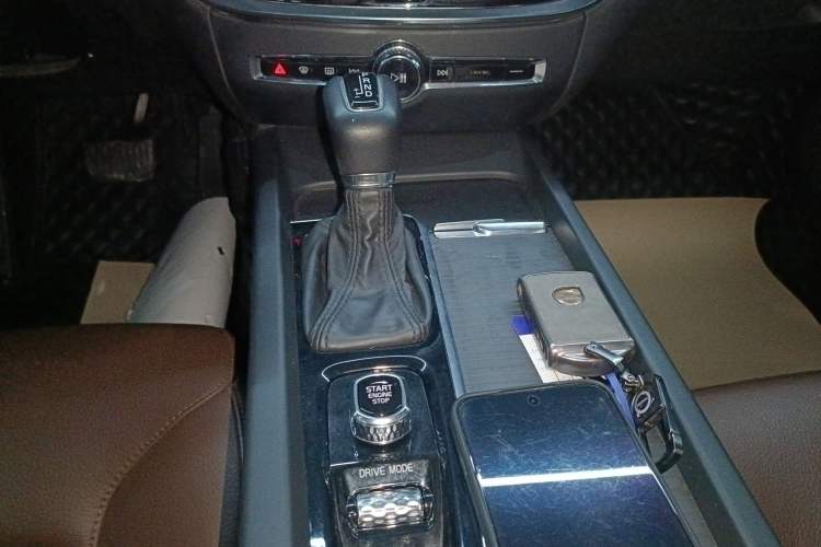 Used Volvo S60 2021 T4 Zhiyi Luxury Edition
