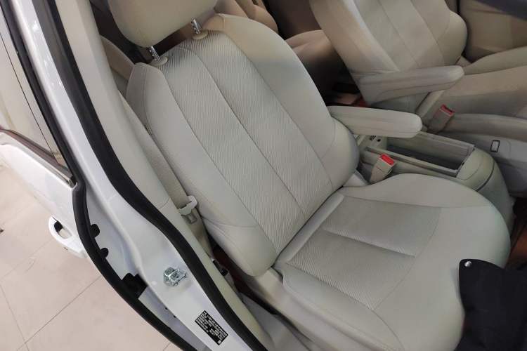 Used Buick GL8 2023 Land Executive Class Smart Enjoyment Model
