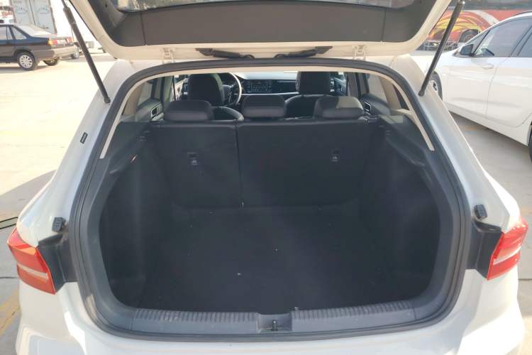 Used Volkswagen Lavida 2019 Hatchback 200TSI DSG Comfort Edition China VI
