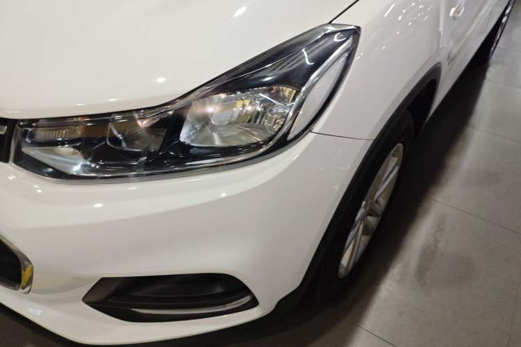 Used Chevrolet Trax 2018 330T Automatic Two-Wheel Drive Elite Model
