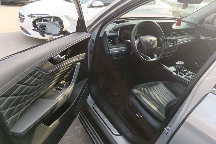 Used Hongqi HS5 2022 Revised Version 2.0T Smart Connect Flagship Edition
