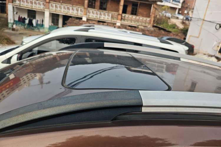 Used Baojun 560 2015 1.8L Manual Luxury Model
