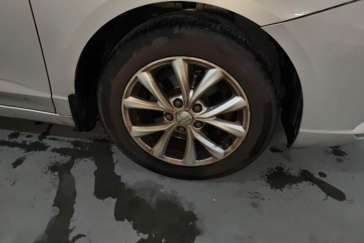 Used Roewe i5 2019 1.5L Manual 4G Connected Langyue Edition
