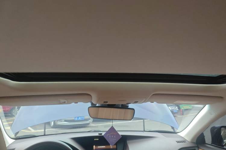 Used Lexus ES 2015 300h Comfort Edition
