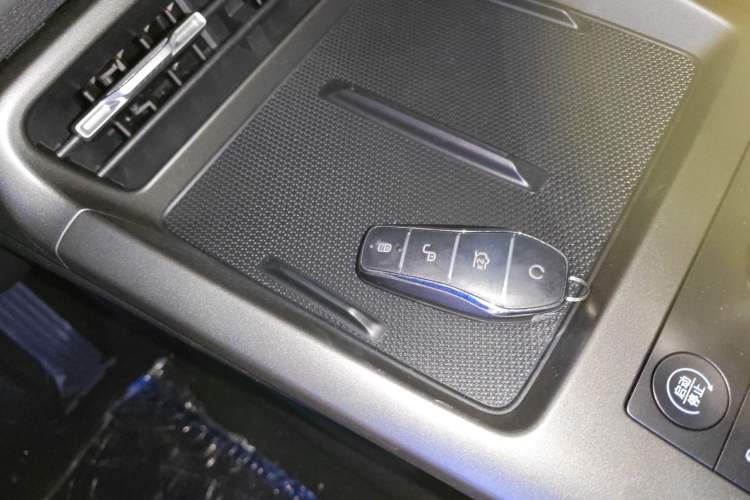 Used BYD Qin PLUS 2025 DM-i Smart Drive 55KM Leading Model
