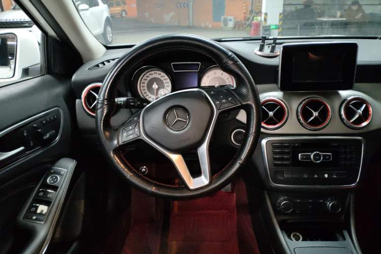 Used Mercedes-Benz GLA 2015 GLA 200 Fashion Model