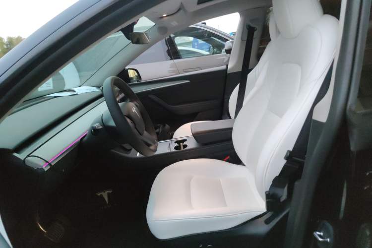 Used Tesla Model Y 2024 Long-Range All-Wheel-Drive Version
