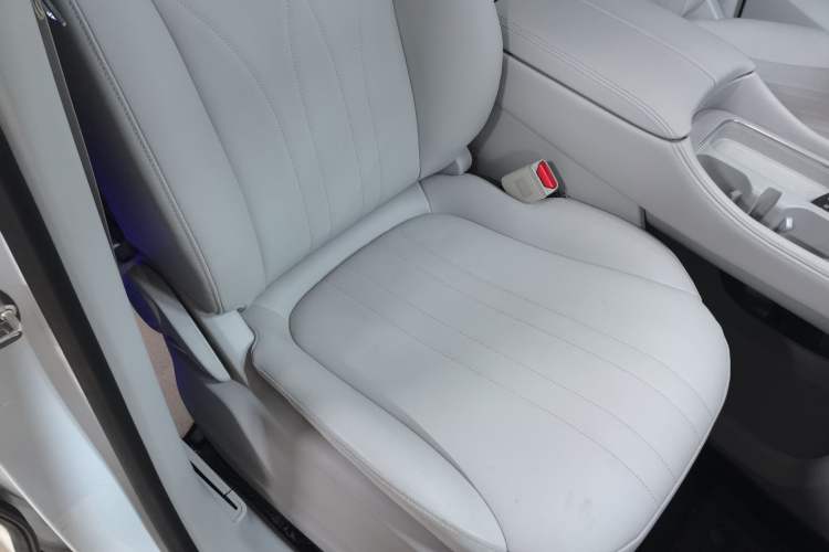 Used Roewe iMAX8 New Energy 2025 1.5T DMH Lu Zun Deluxe Edition
