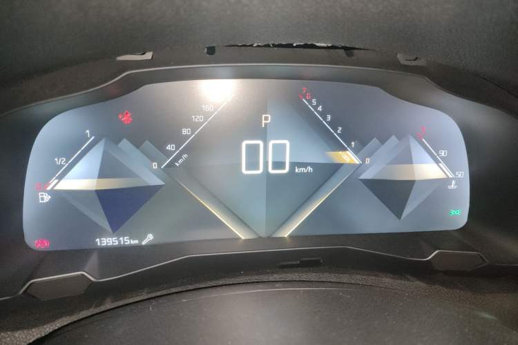 Used  5 2014 1.6T Luxury Edition THP200
