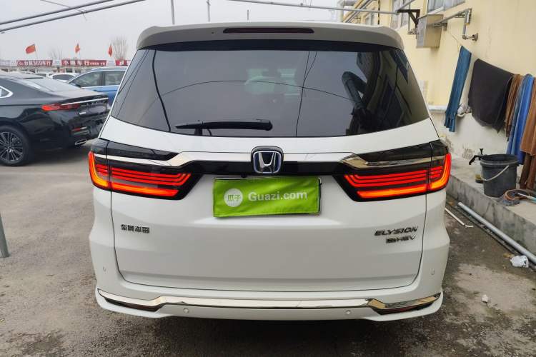 Used Honda Elysion 2022 2.0L eHEV Luxury Edition
