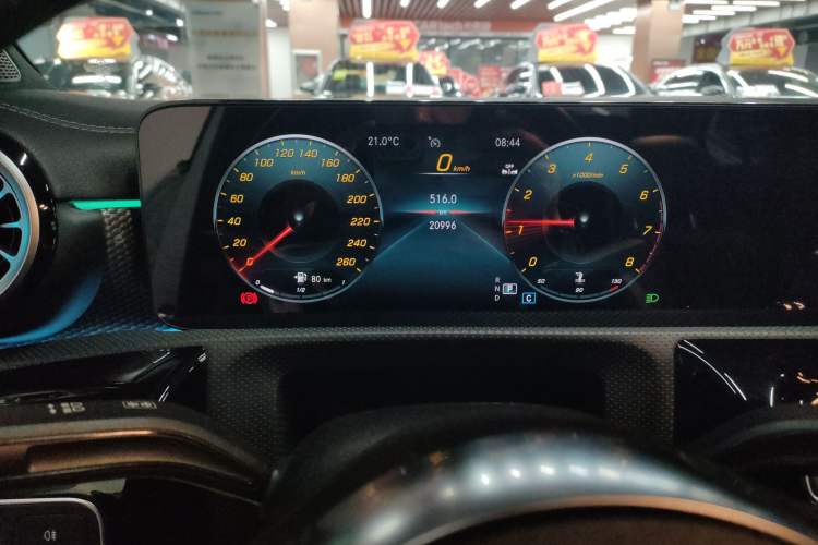 Used Mercedes-Benz A-Class 2022 Revised Version A 200 L Sport Sedan Fashionable Style
