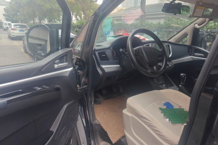 Used FORTHING Lingzhi 2022 Striving Version M5L 1.6L Base Model 7 Seats