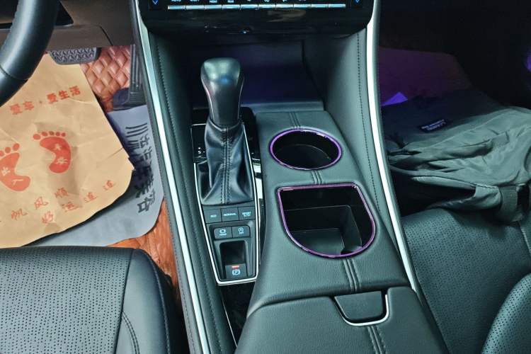 Used Toyota Avalon 2022 2.5L Luxury Edition
