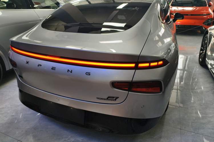 Used XPeng P7 2023 P7i 610 Max Performance Edition
