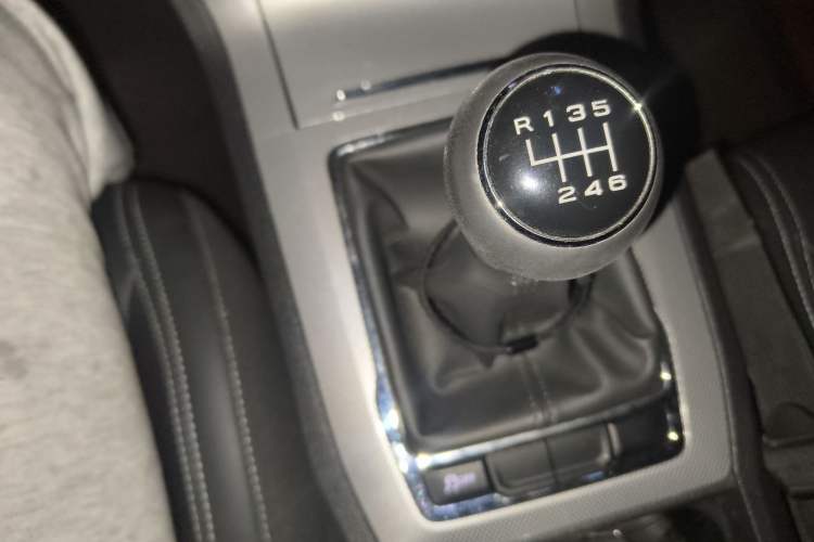 Used Roewe RX5 2020 20T Manual 4G Connect Super-Luxury Flagship Edition