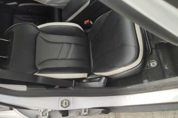 Used Geometry E Firefly 2023 401KM Linglong Tiger 5-Seater