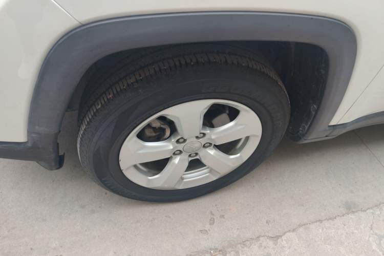 Used  Compass 2017 200T Automatic Family Edition
