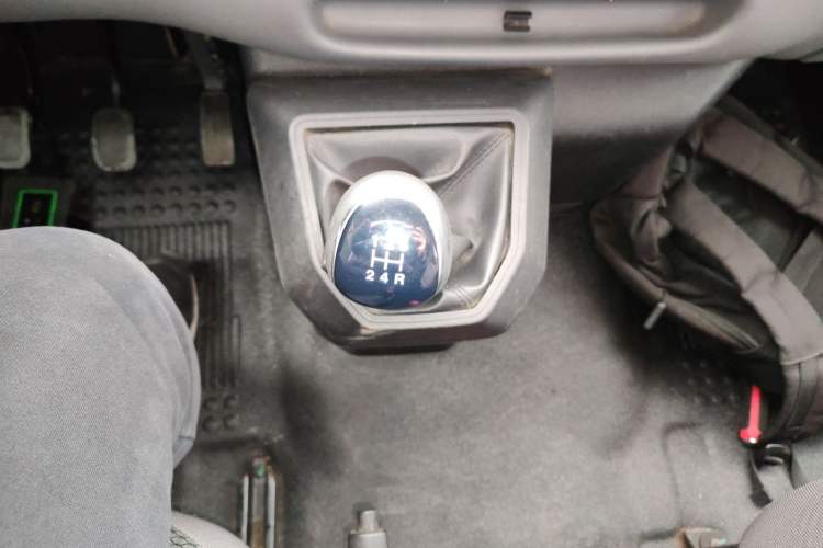 Used JMC Transit 2017 2.8T Commercial Version Long Wheelbase Mid-Roof 6/7/8-Seater JX493
