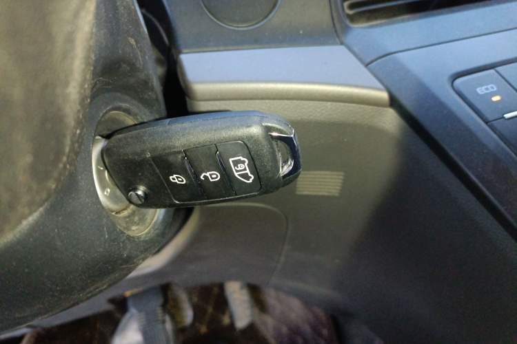 Used Ford Transit 2023 2.0T Diesel Automatic Multi-Function Commercial Vehicle Short Wheelbase Low Roof 5/6 Seats