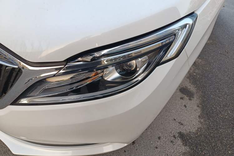 Used Buick GL8 2018 ES 28T Comfort Model China VI Standard
